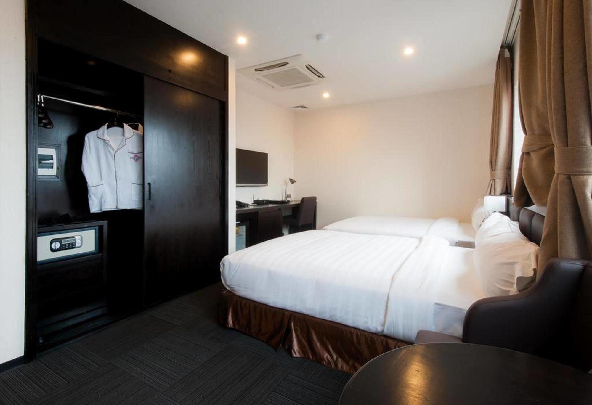 Sakura Hotel Hanoi Exterior foto